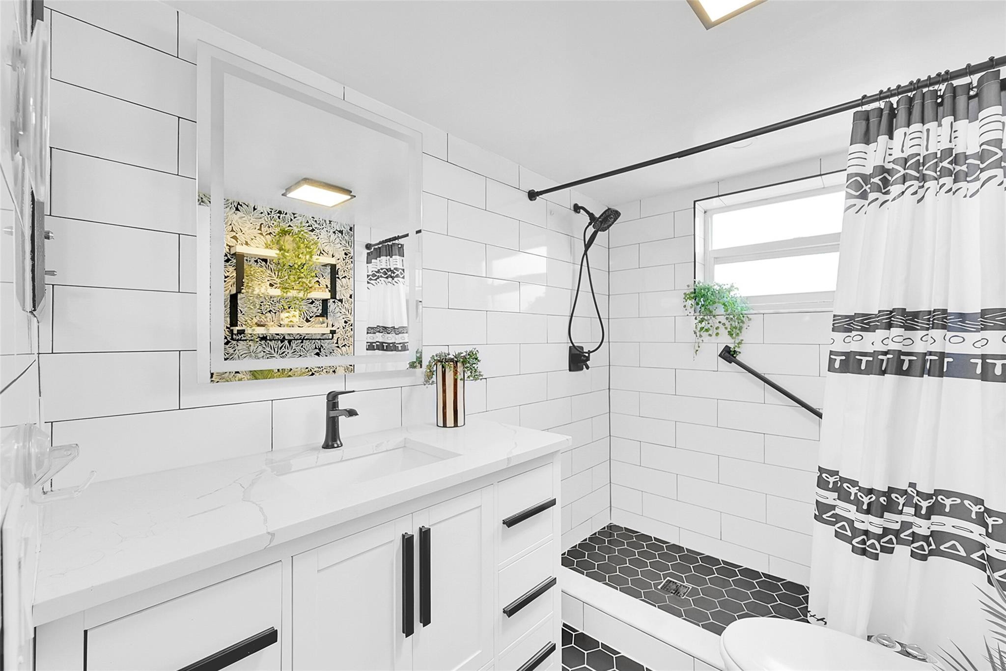 401 N Riverside Dr 108