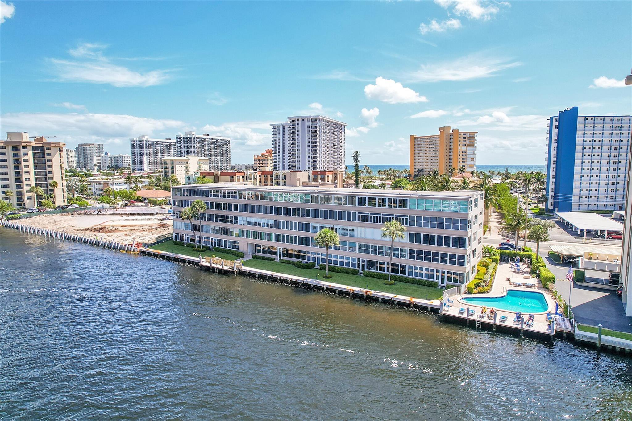 401 N Riverside Dr 108