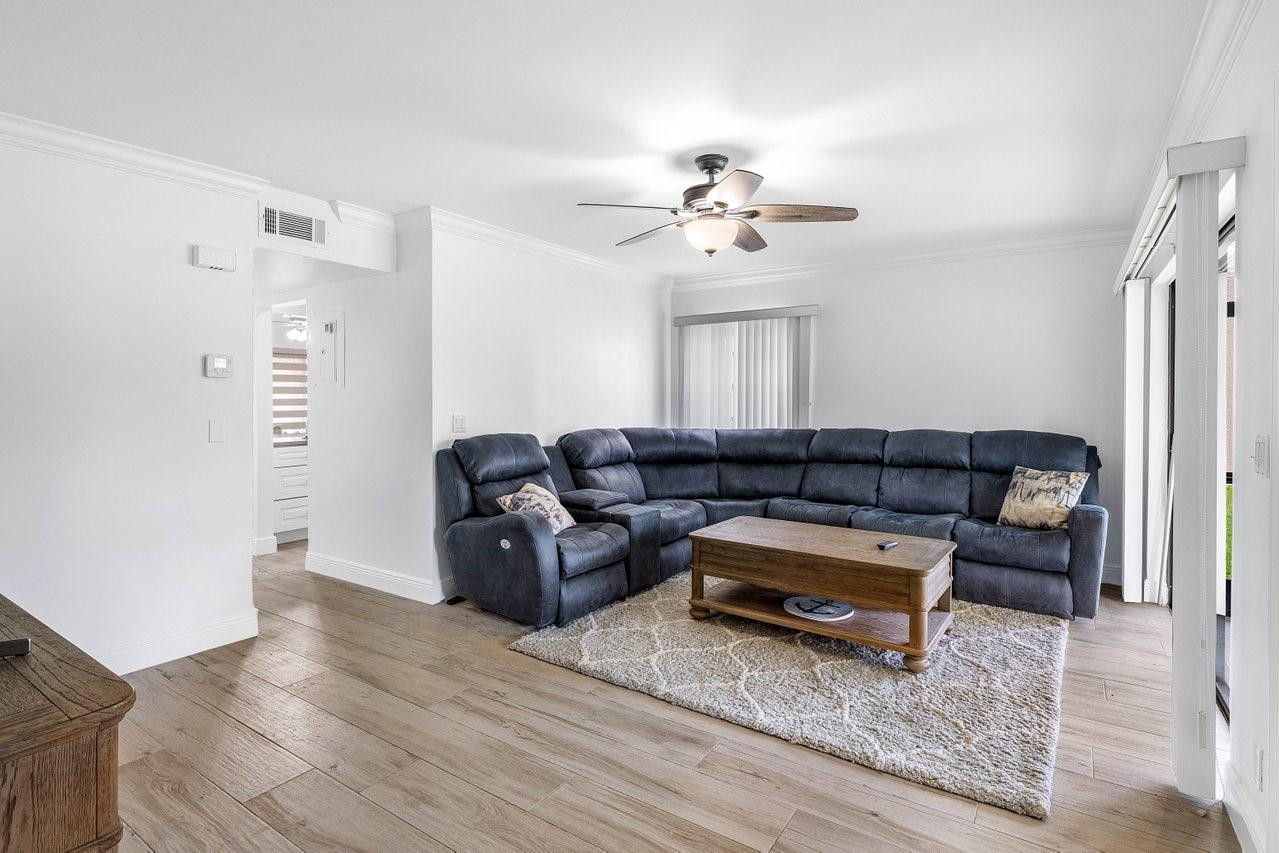 801 Freedom Ct 801