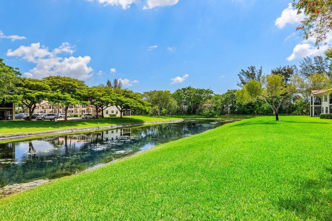 801 Freedom Ct 801