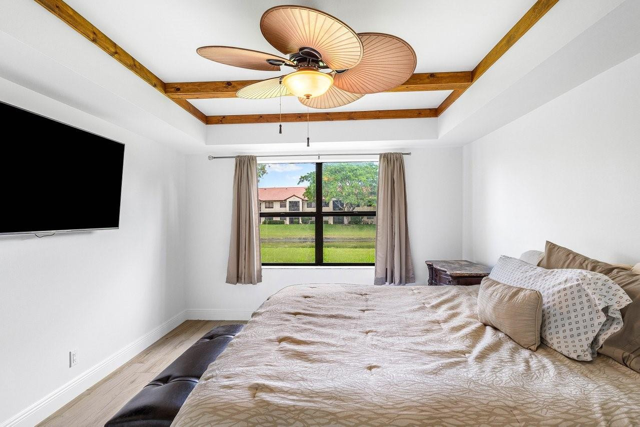 801 Freedom Ct 801