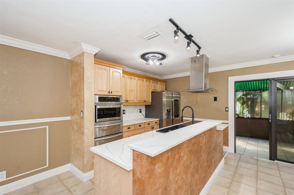 829 NW 47th St