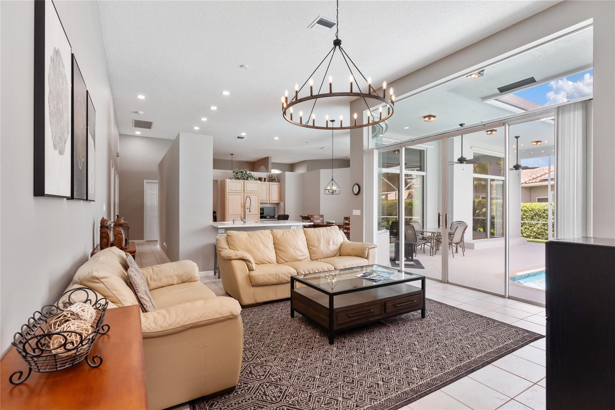 4940 Kensington Cir