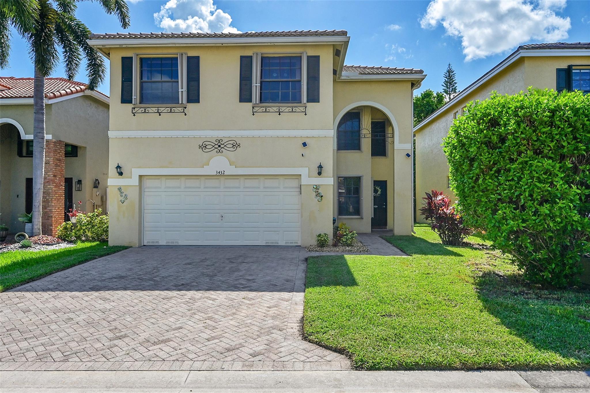 3432 NW 112th Ter
