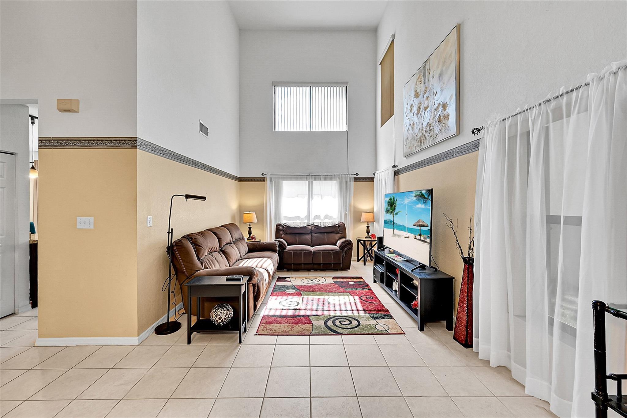 3432 NW 112th Ter