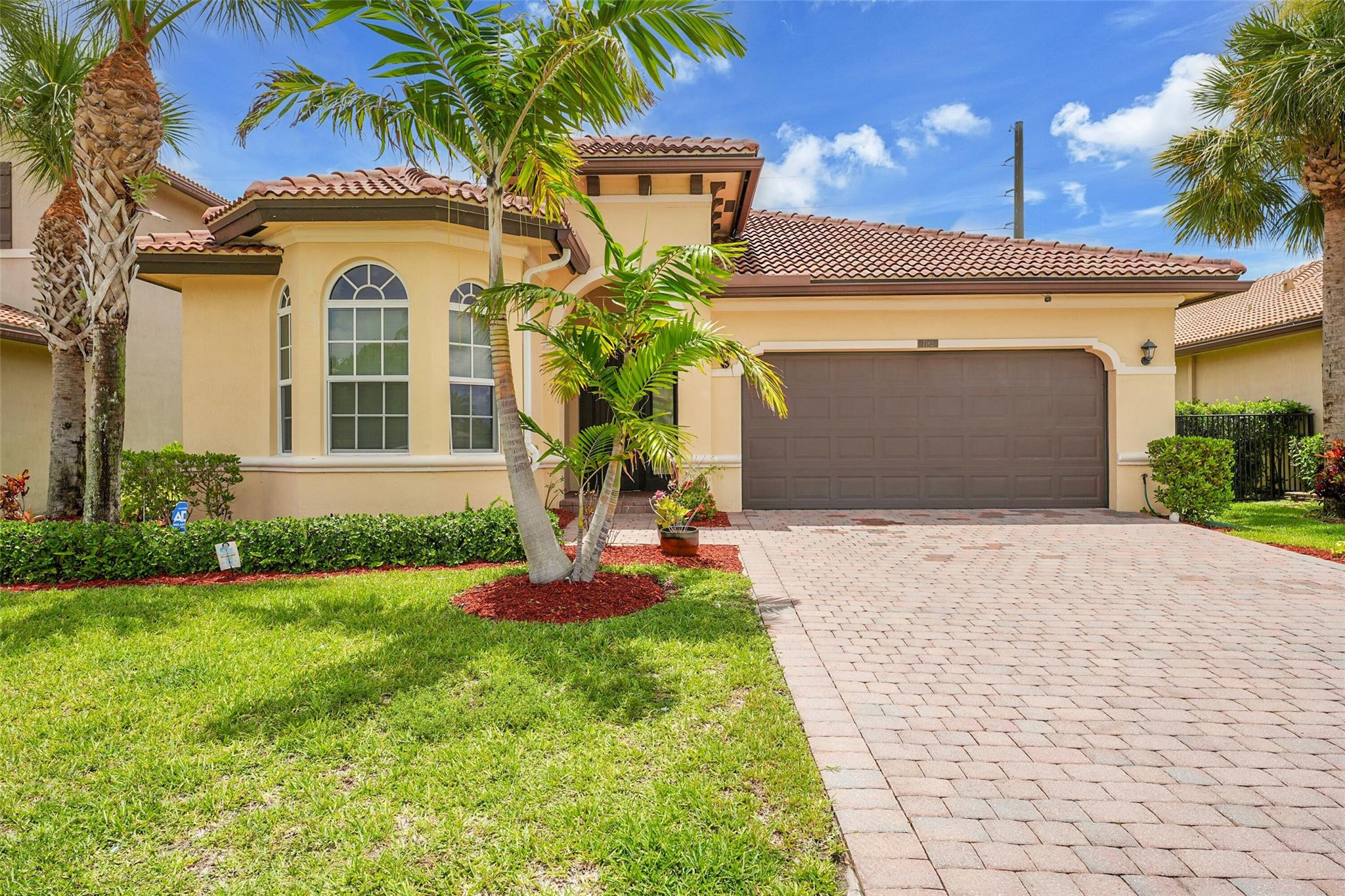 7162 Prudencia Dr