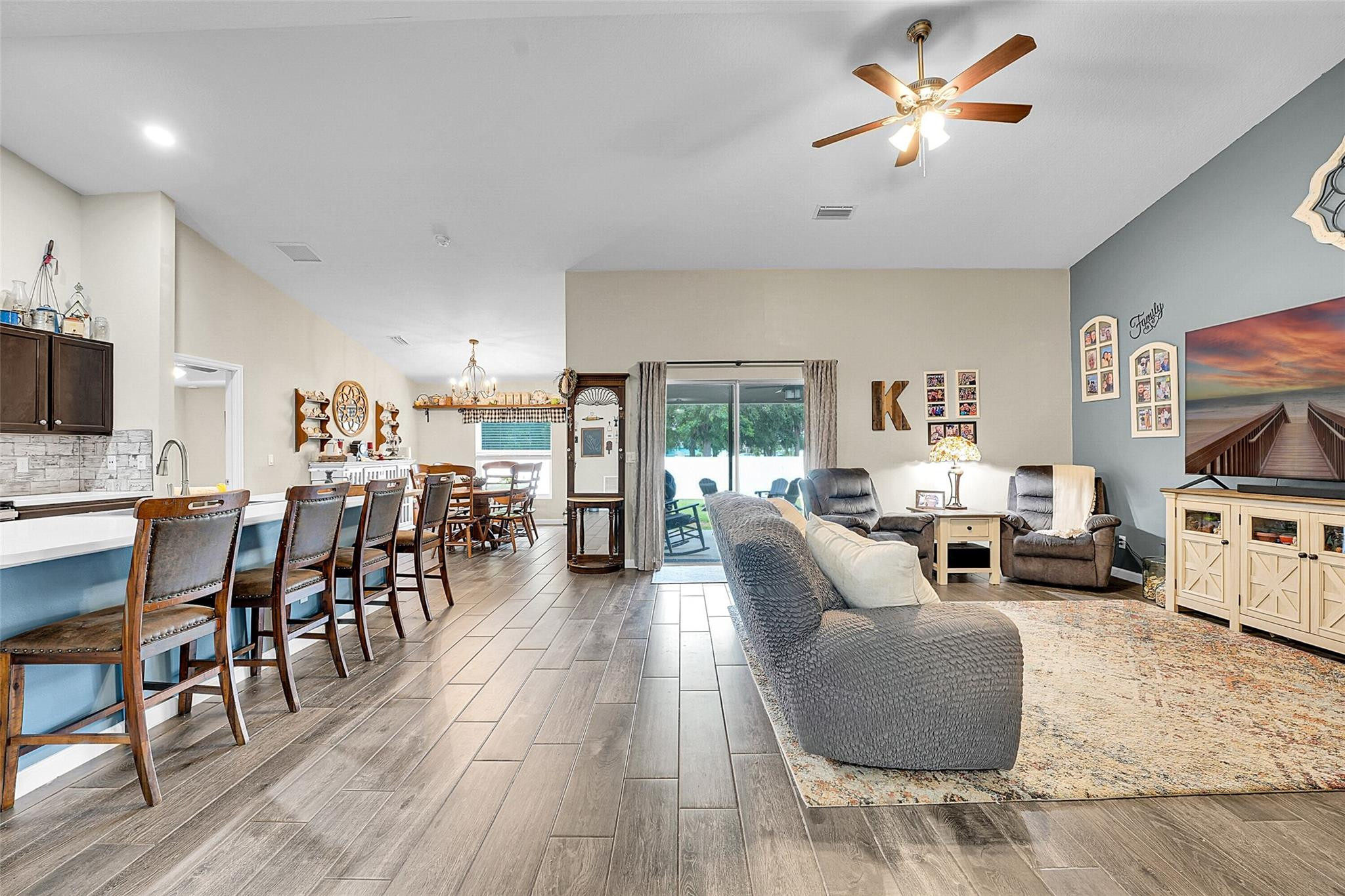 1896 SW Kimberly Ave