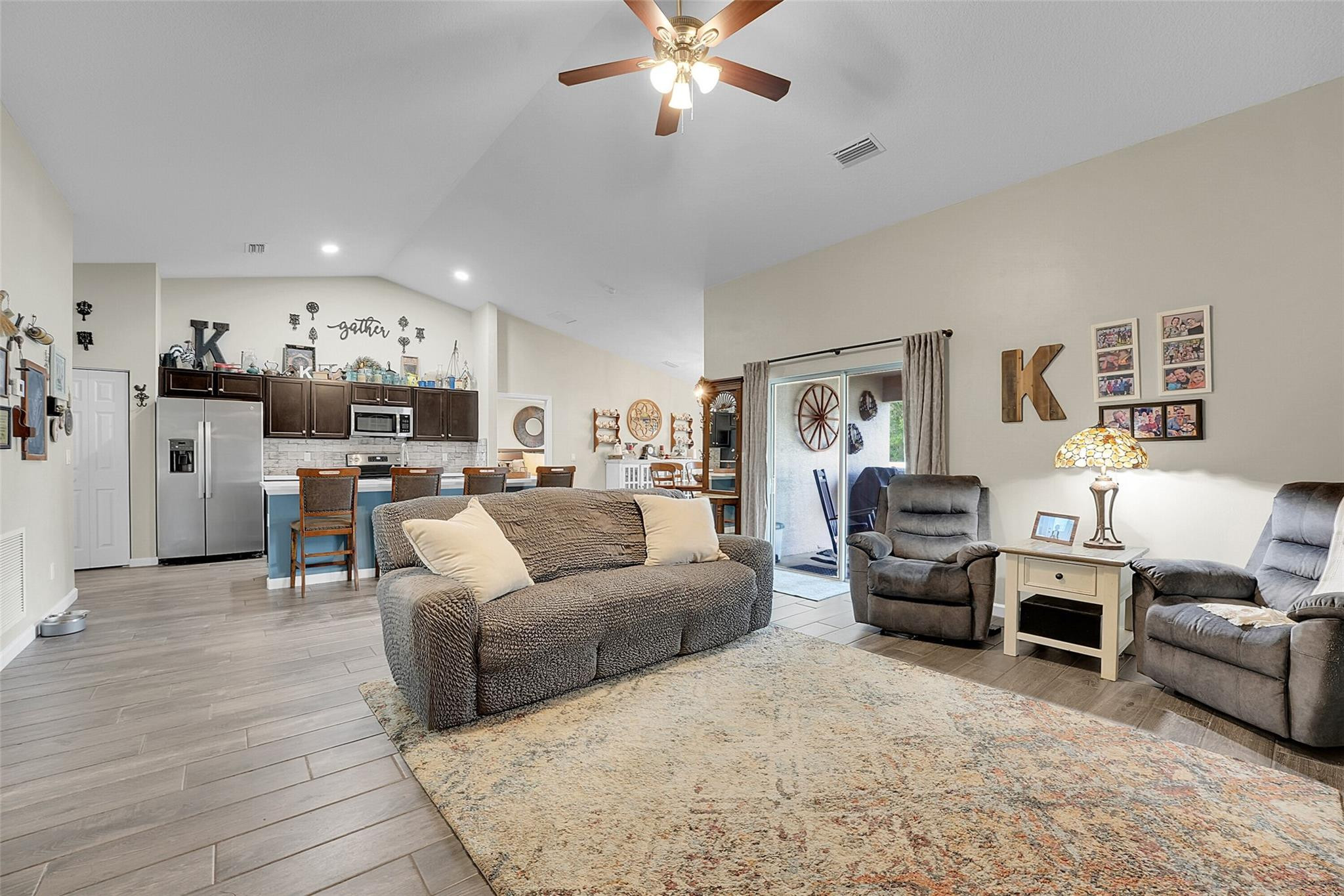 1896 SW Kimberly Ave