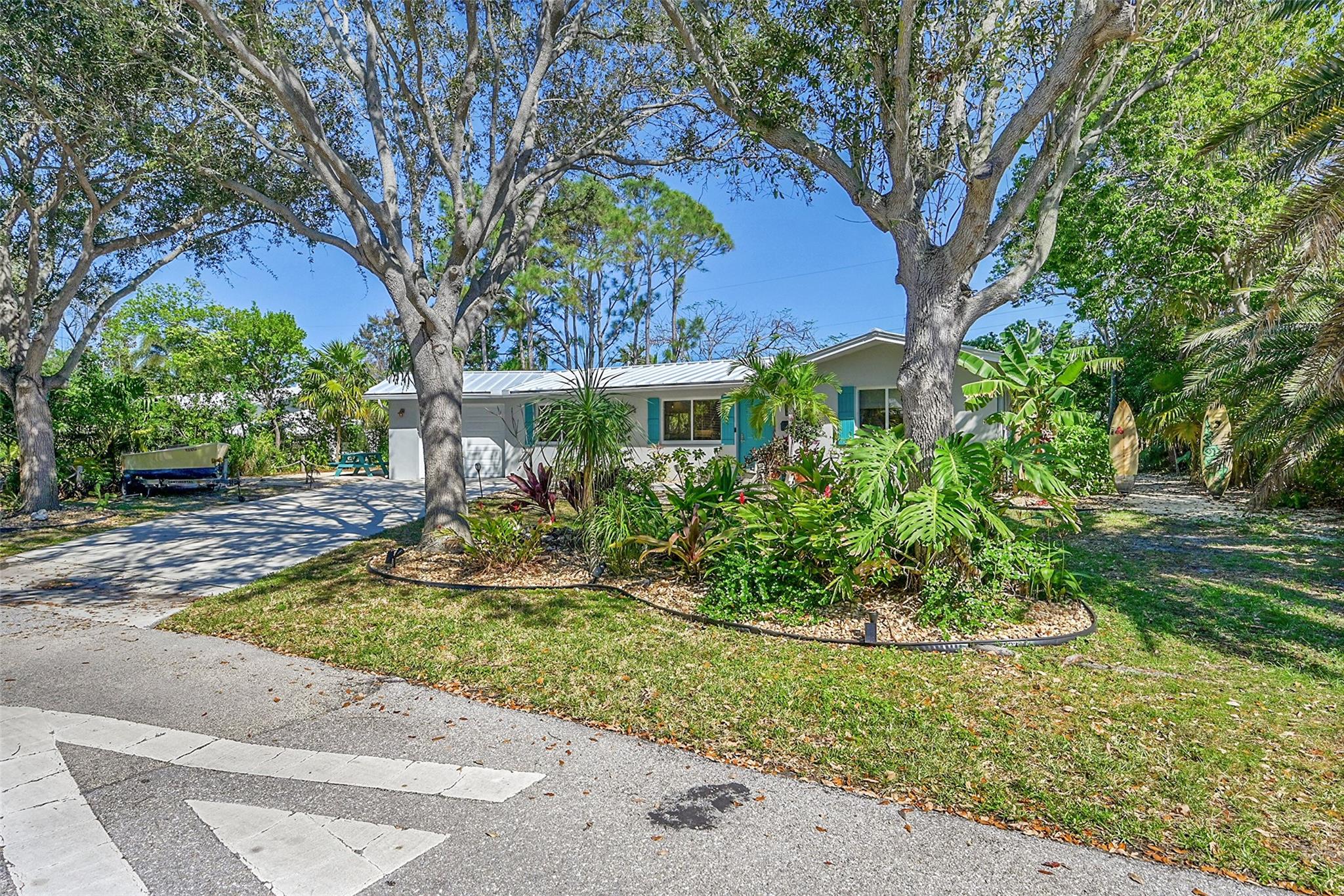1240 NE 27th Ave
