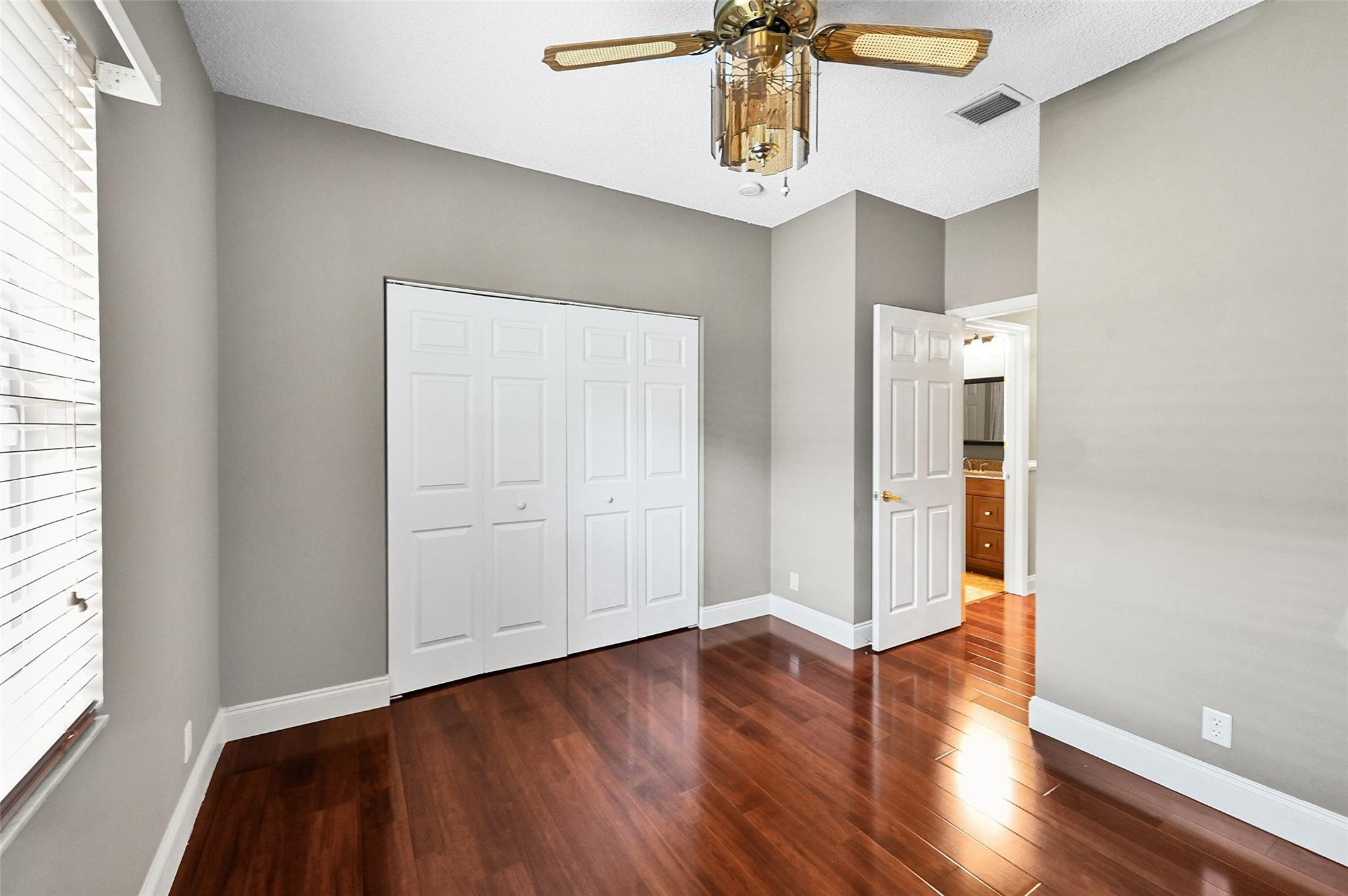 6384 NW 43 Terrace