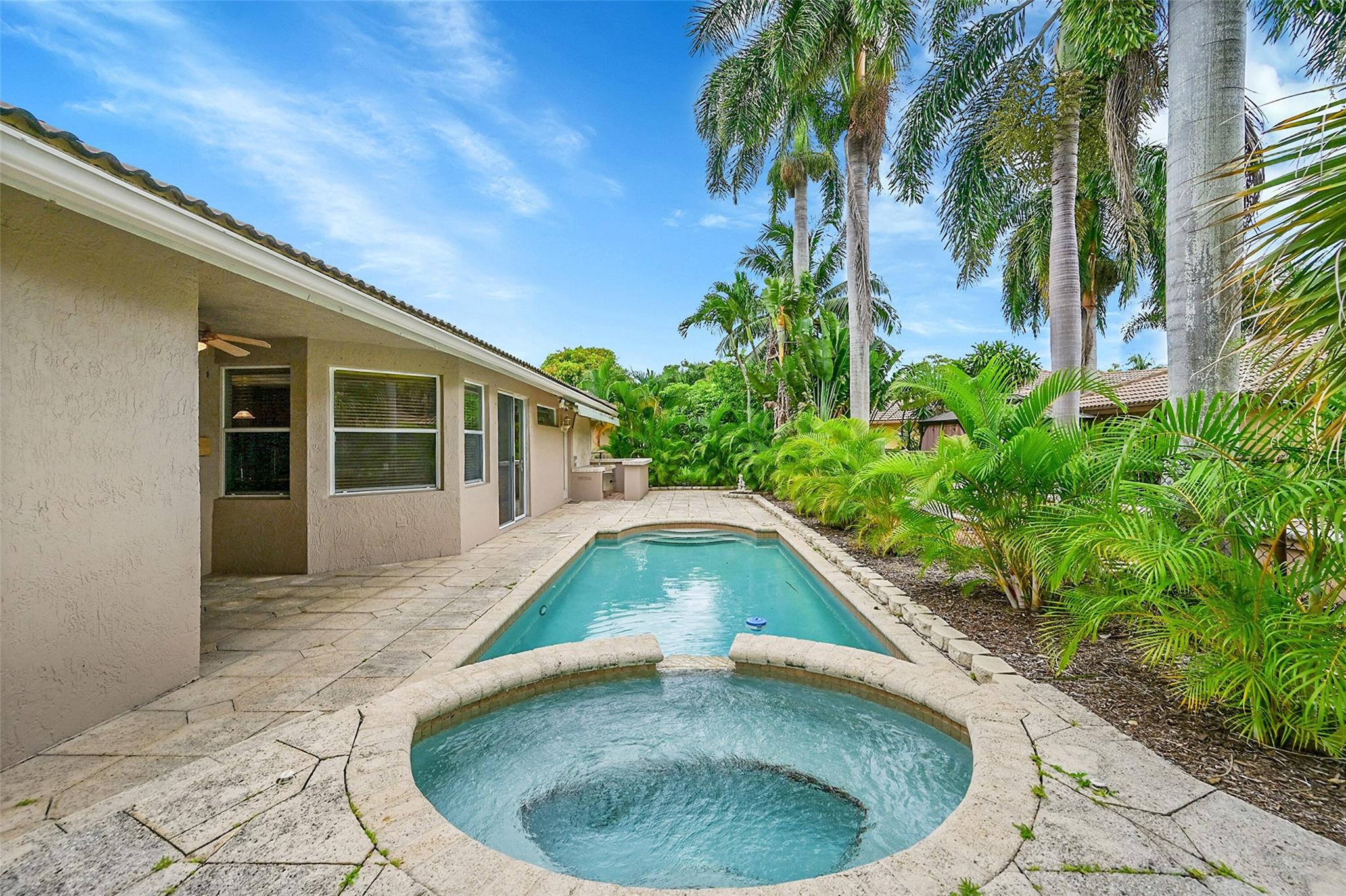 6384 NW 43 Terrace