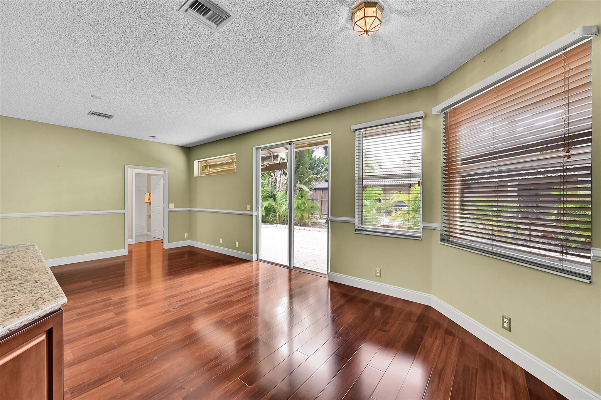 6384 NW 43 Terrace
