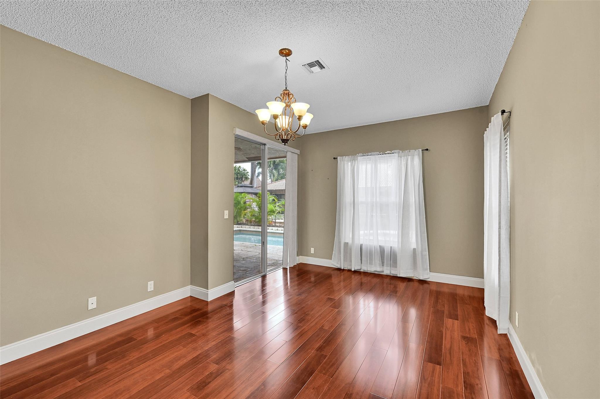 6384 NW 43 Terrace