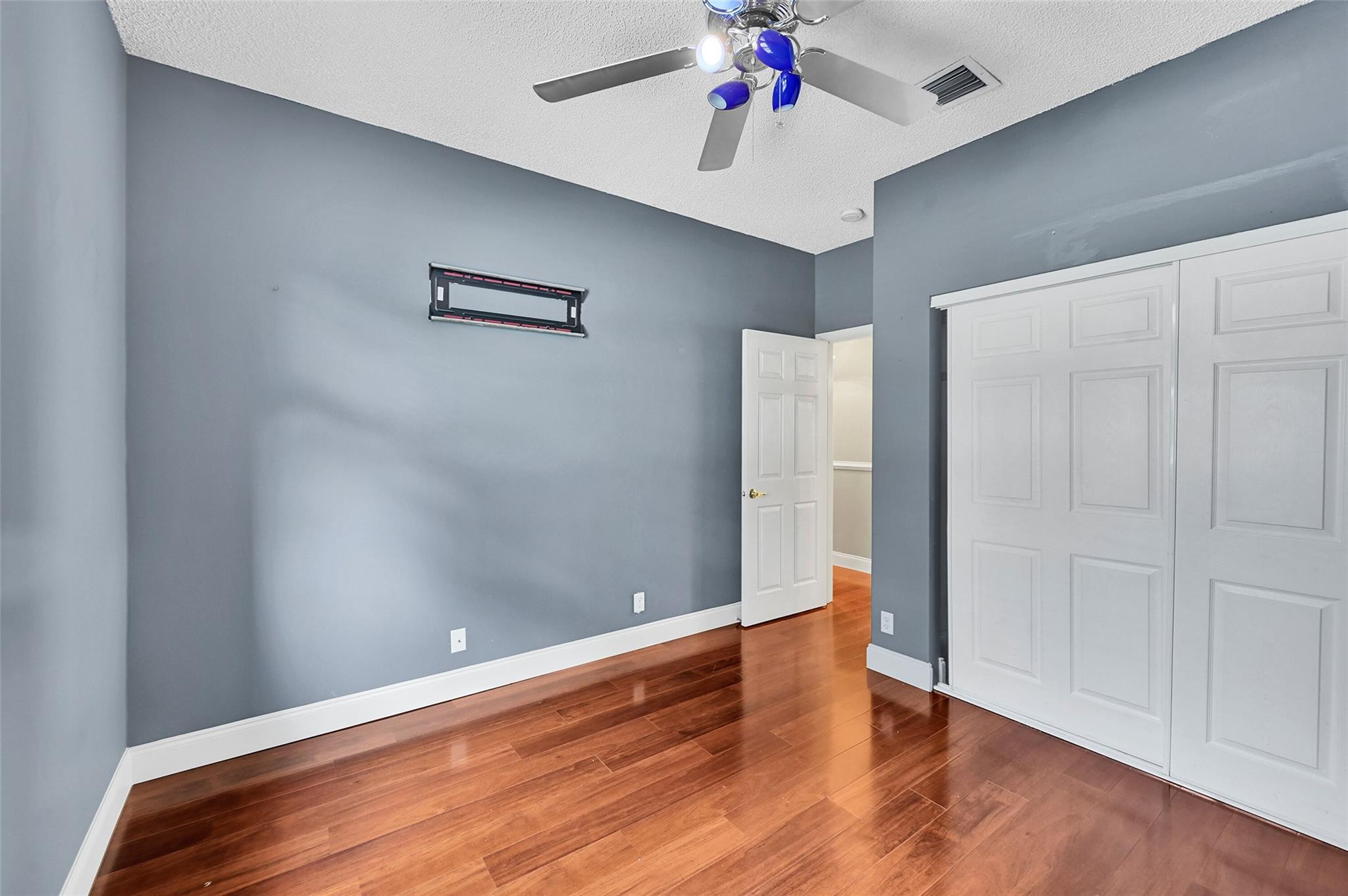 6384 NW 43 Terrace