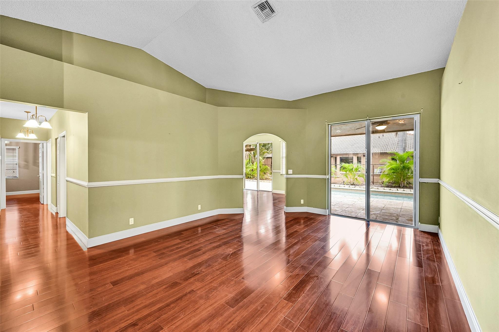 6384 NW 43 Terrace