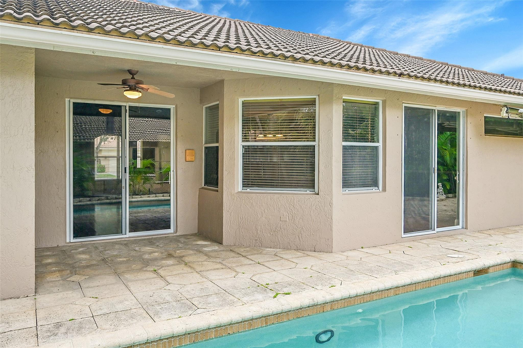6384 NW 43 Terrace