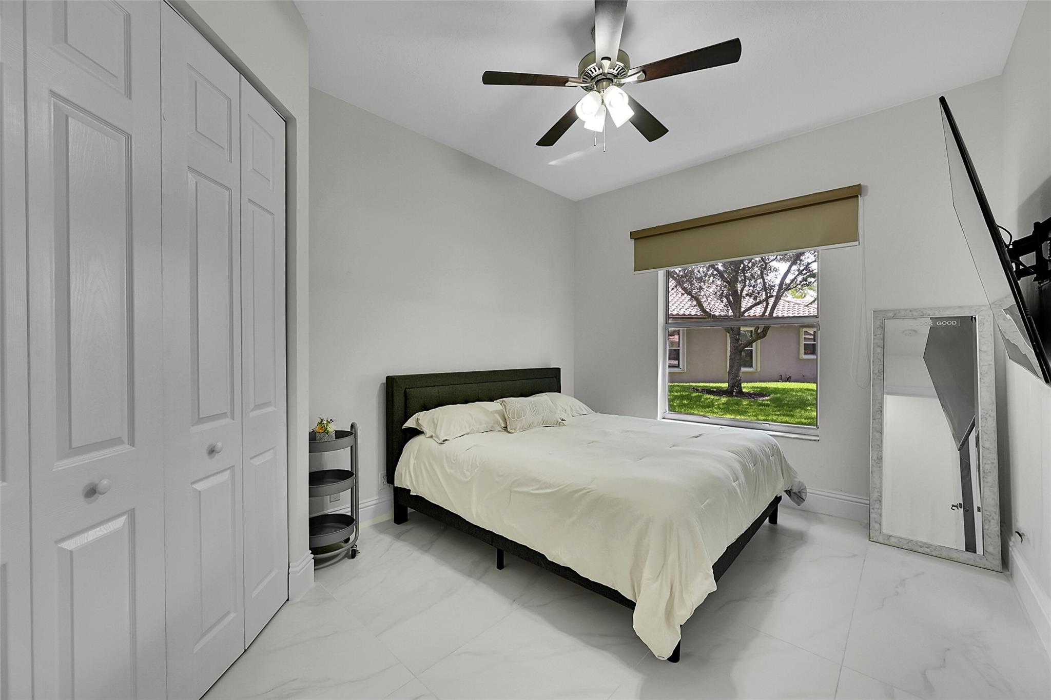 11163 NW 69th Pl