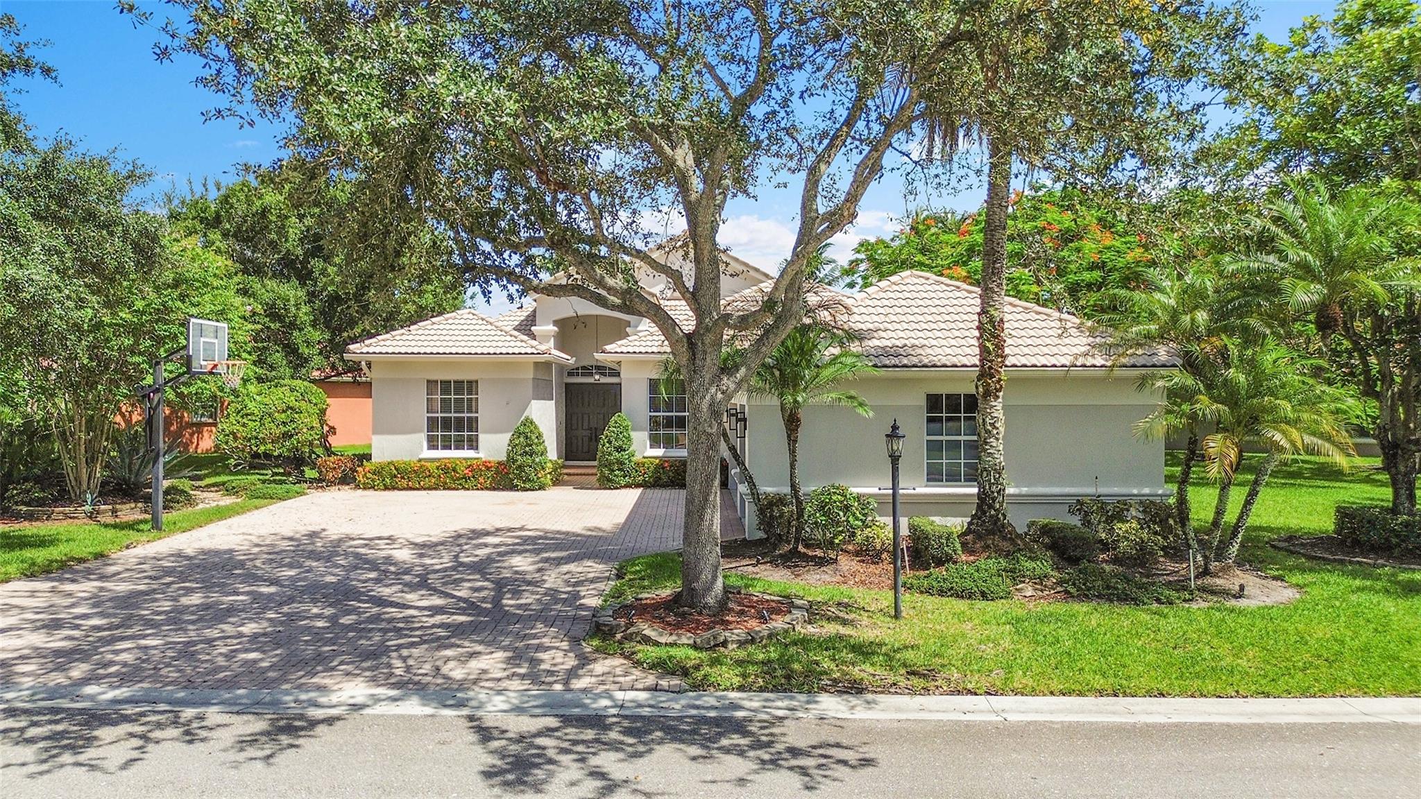 11163 NW 69th Pl