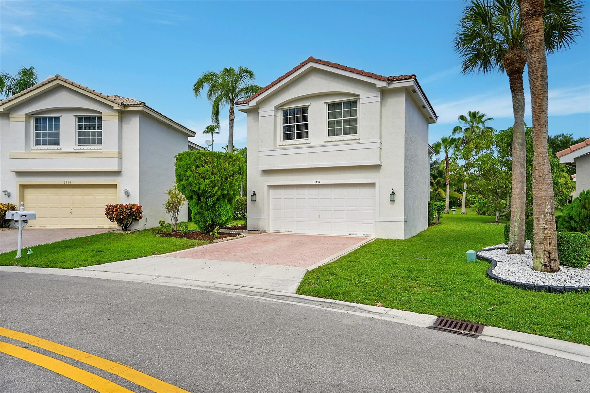 11600 NW 52nd Ct