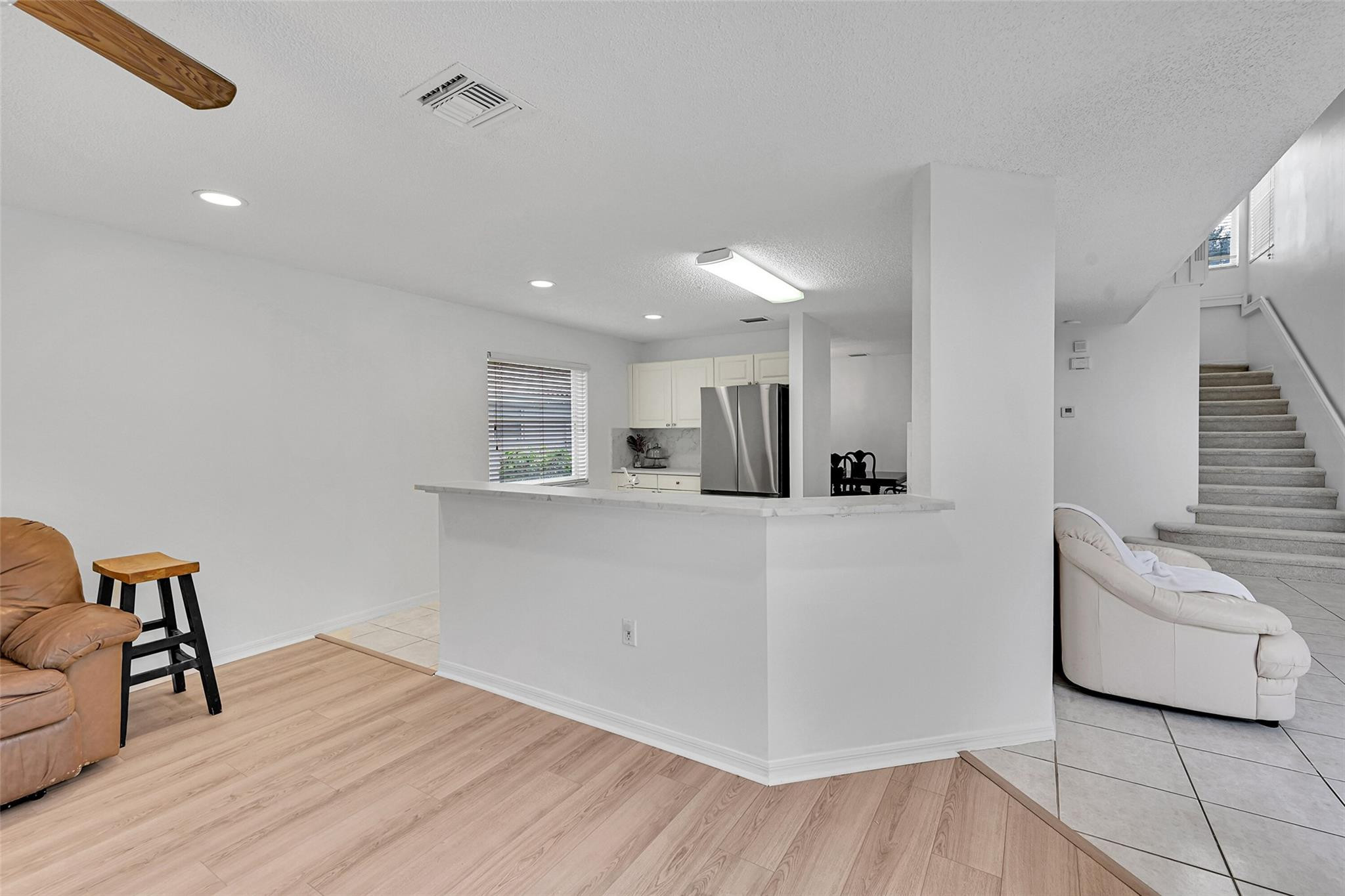 11600 NW 52nd Ct