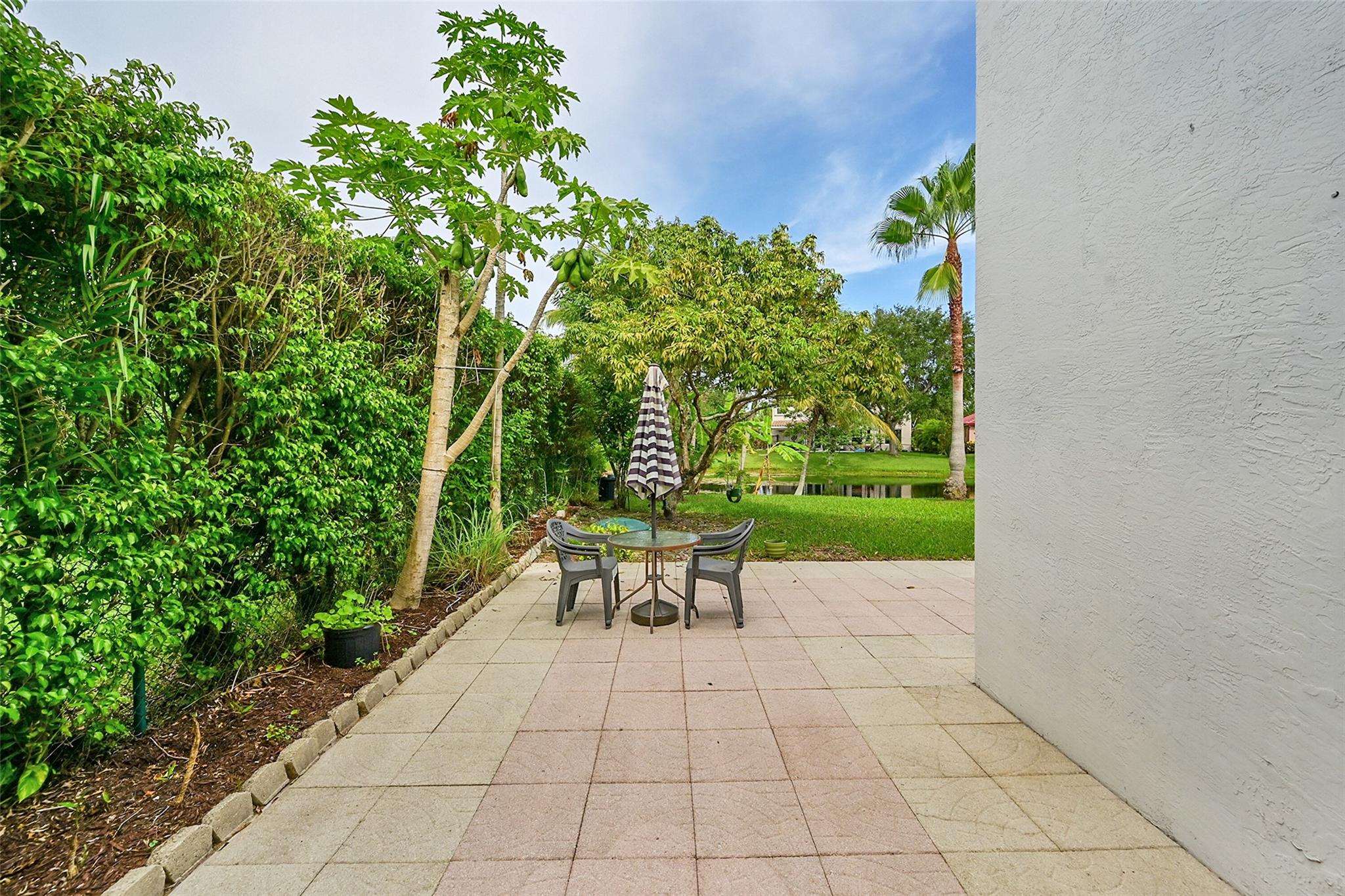 11600 NW 52nd Ct