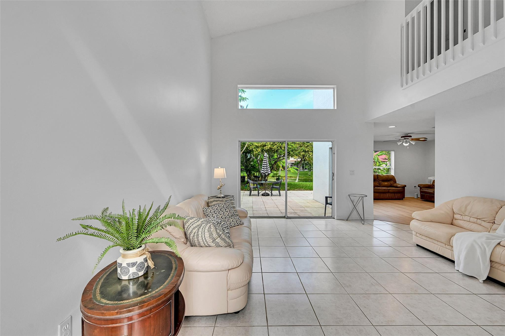 11600 NW 52nd Ct