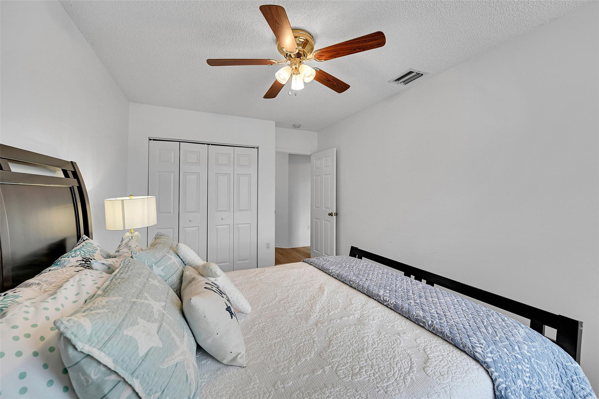 11600 NW 52nd Ct