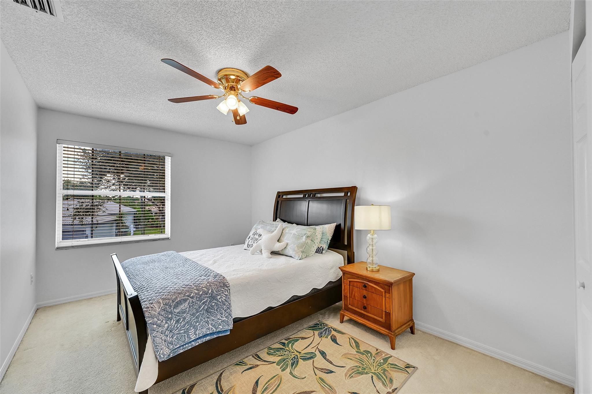 11600 NW 52nd Ct