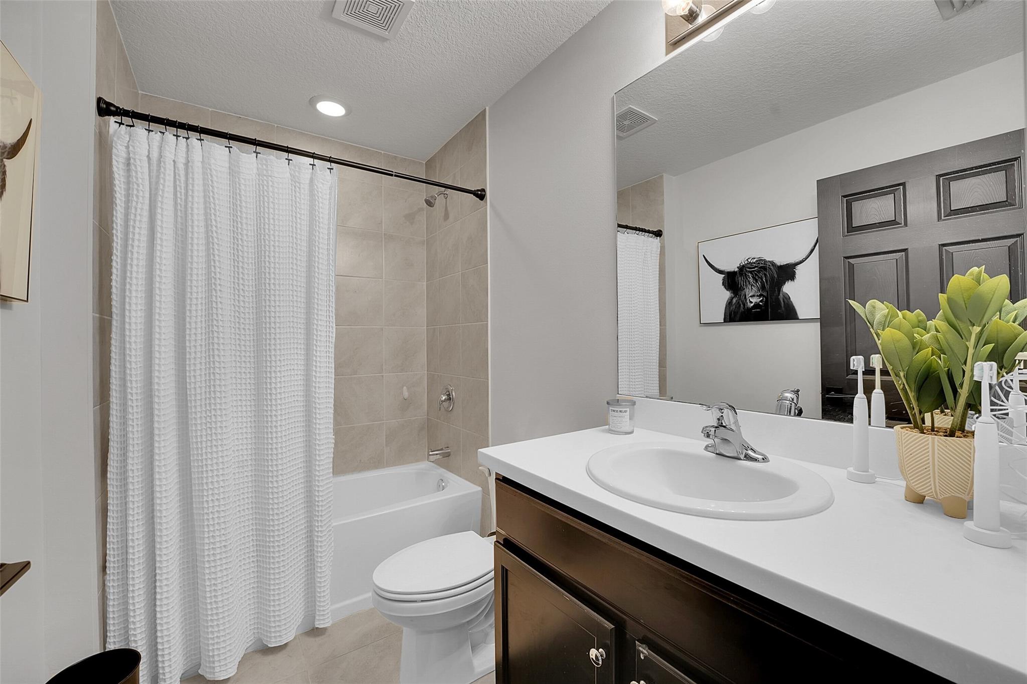 1129 SW Arc Ct