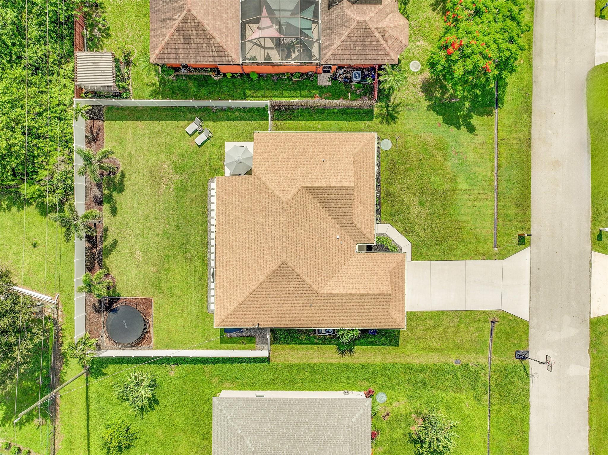 1129 SW Arc Ct