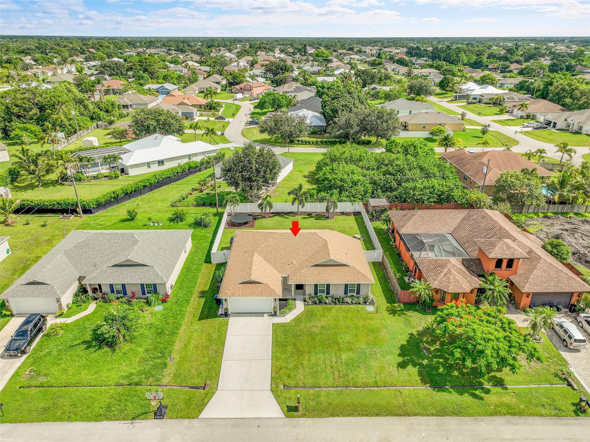 1129 SW Arc Ct