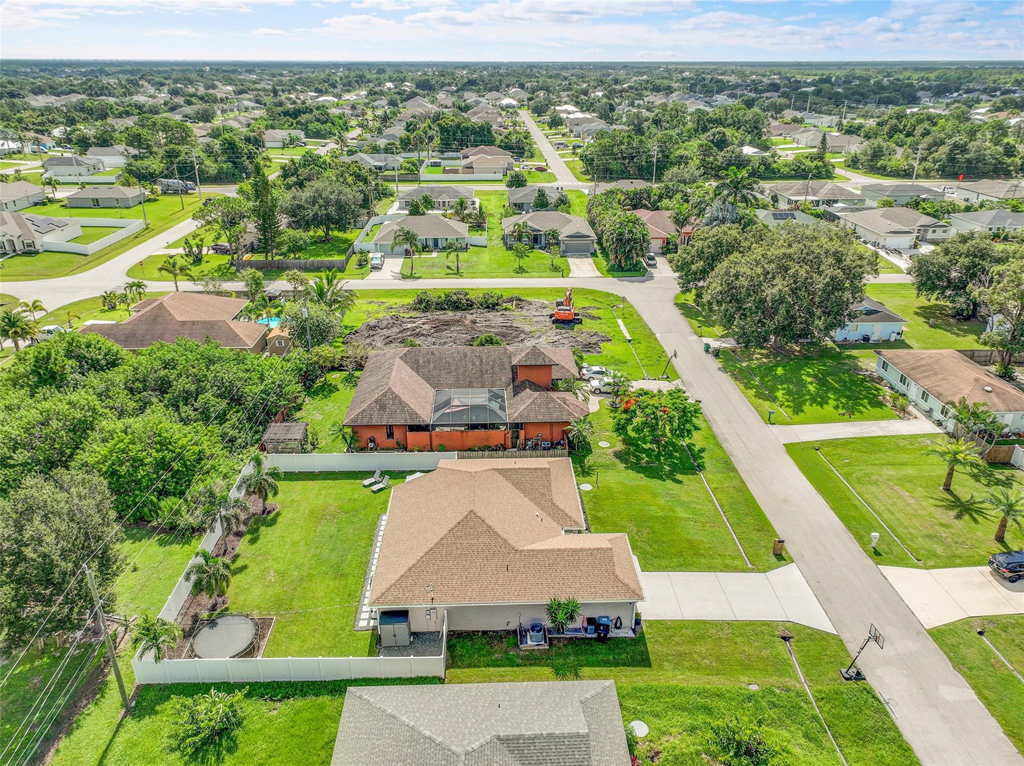 1129 SW Arc Ct