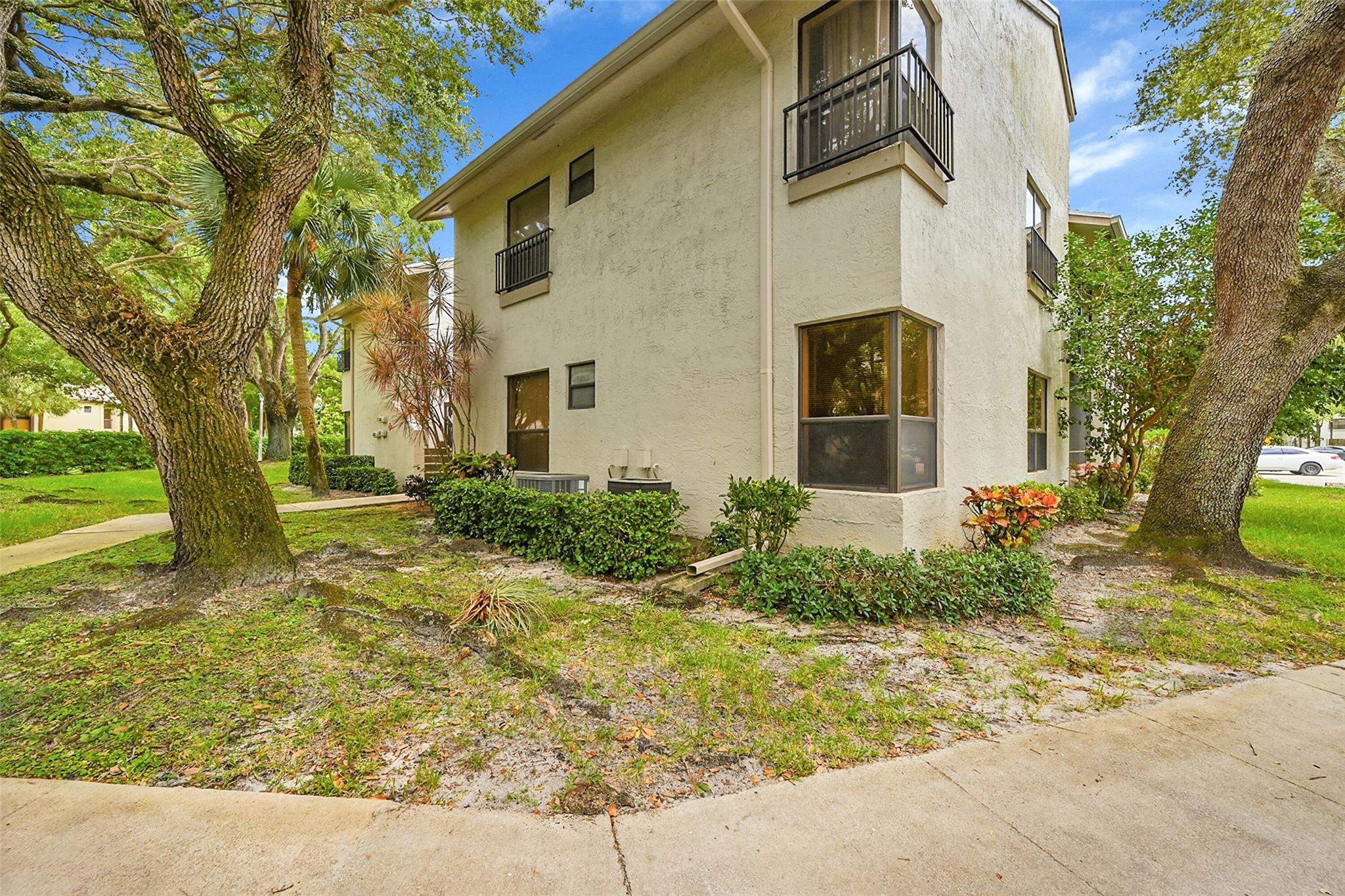 3587 NW 35th St 1635