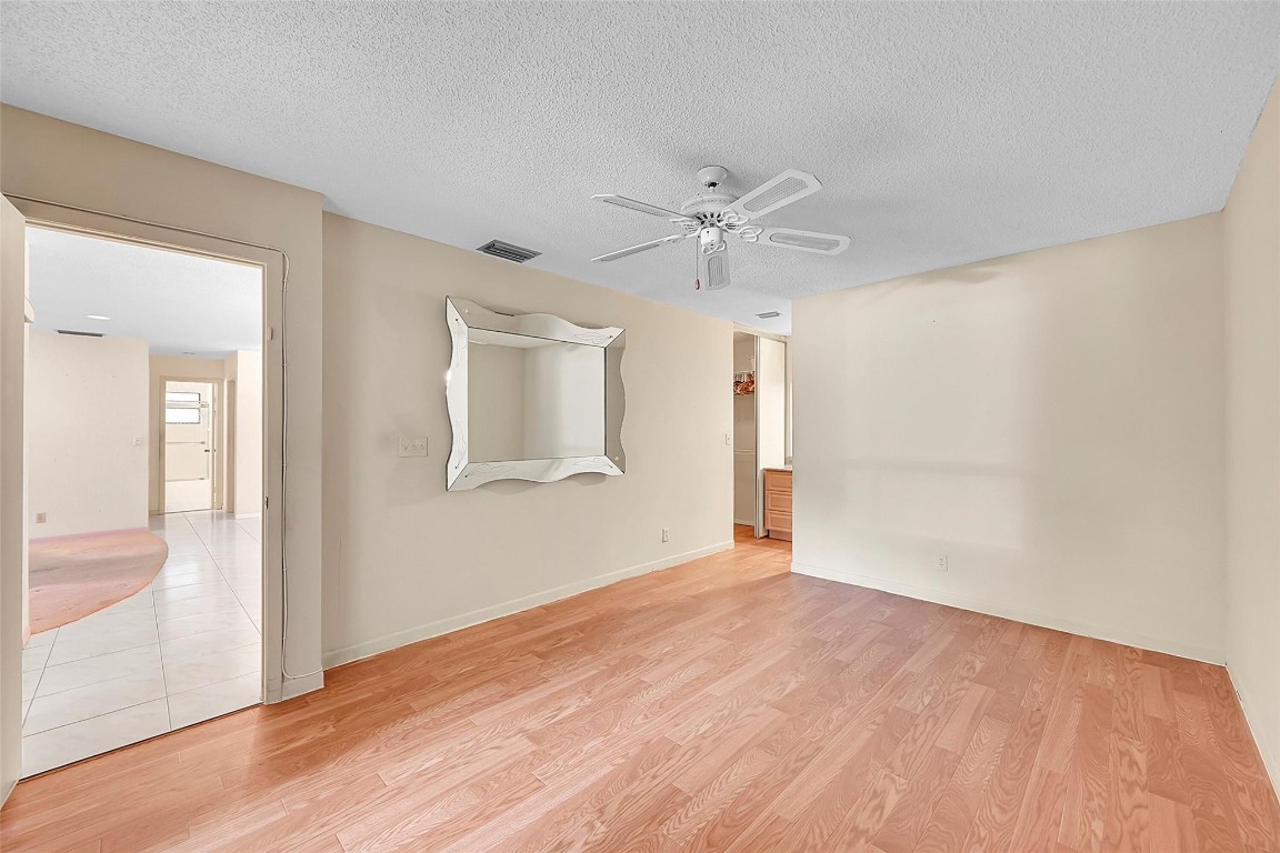 3587 NW 35th St 1635