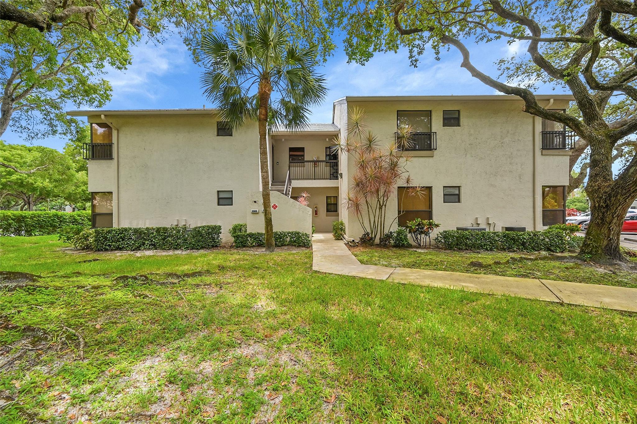 3587 NW 35th St 1635