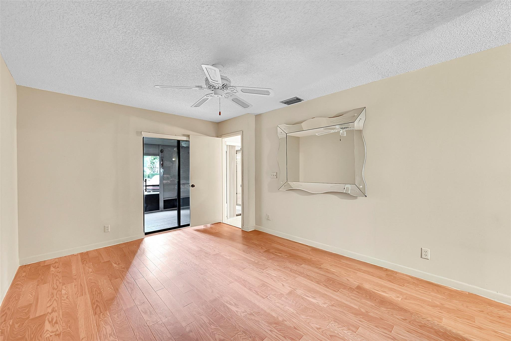 3587 NW 35th St 1635