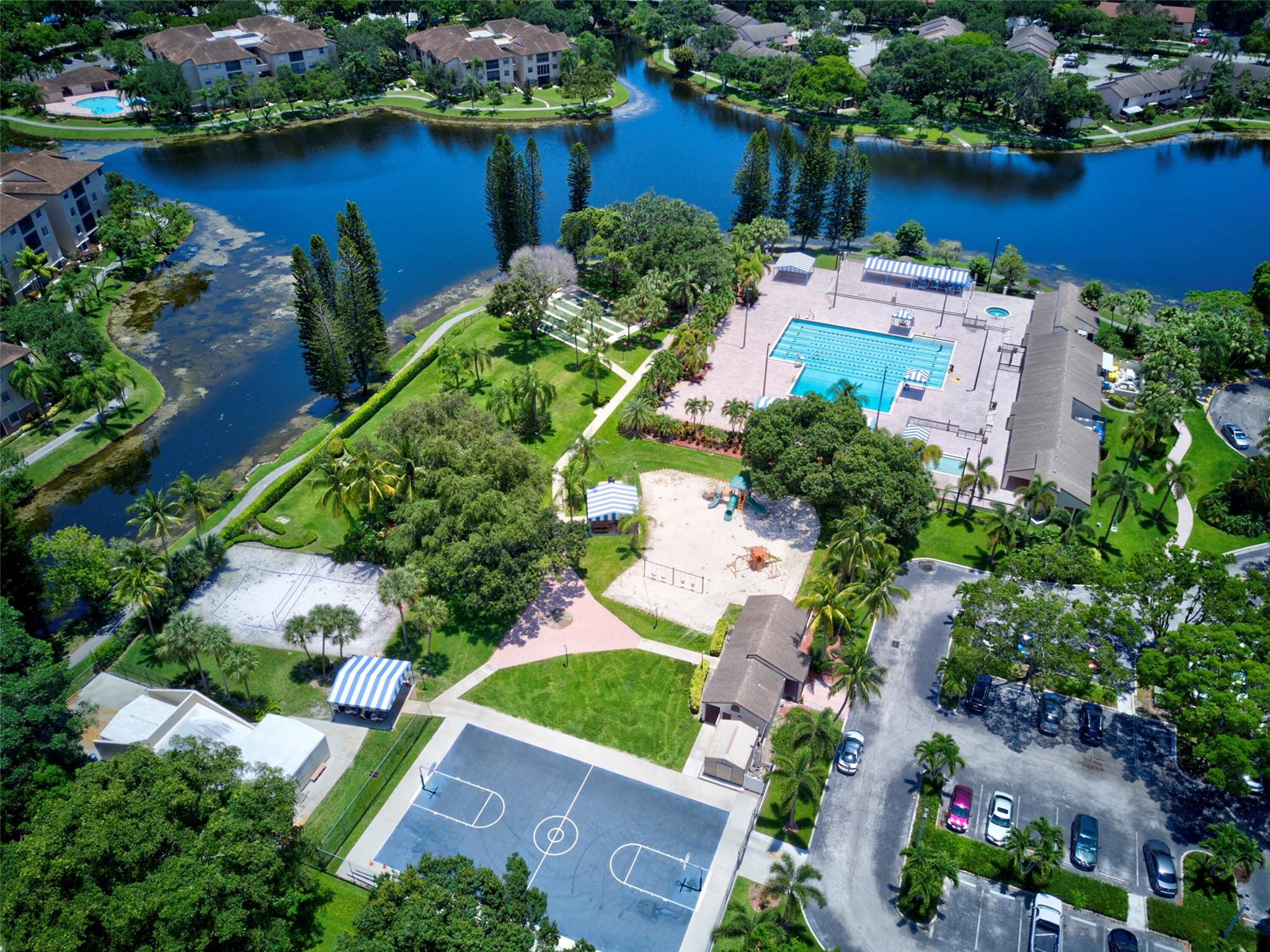 3587 NW 35th St 1635