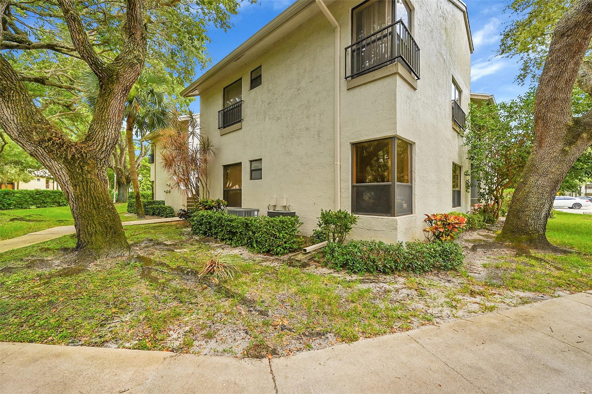 3587 NW 35th St 1635