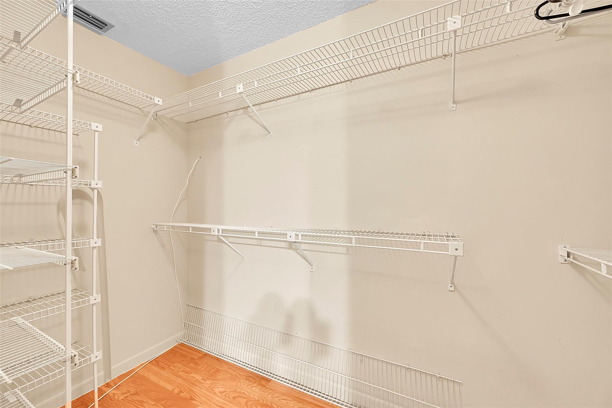 3587 NW 35th St 1635