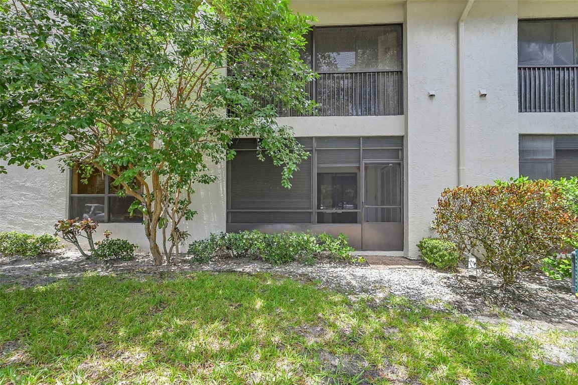 3587 NW 35th St 1635