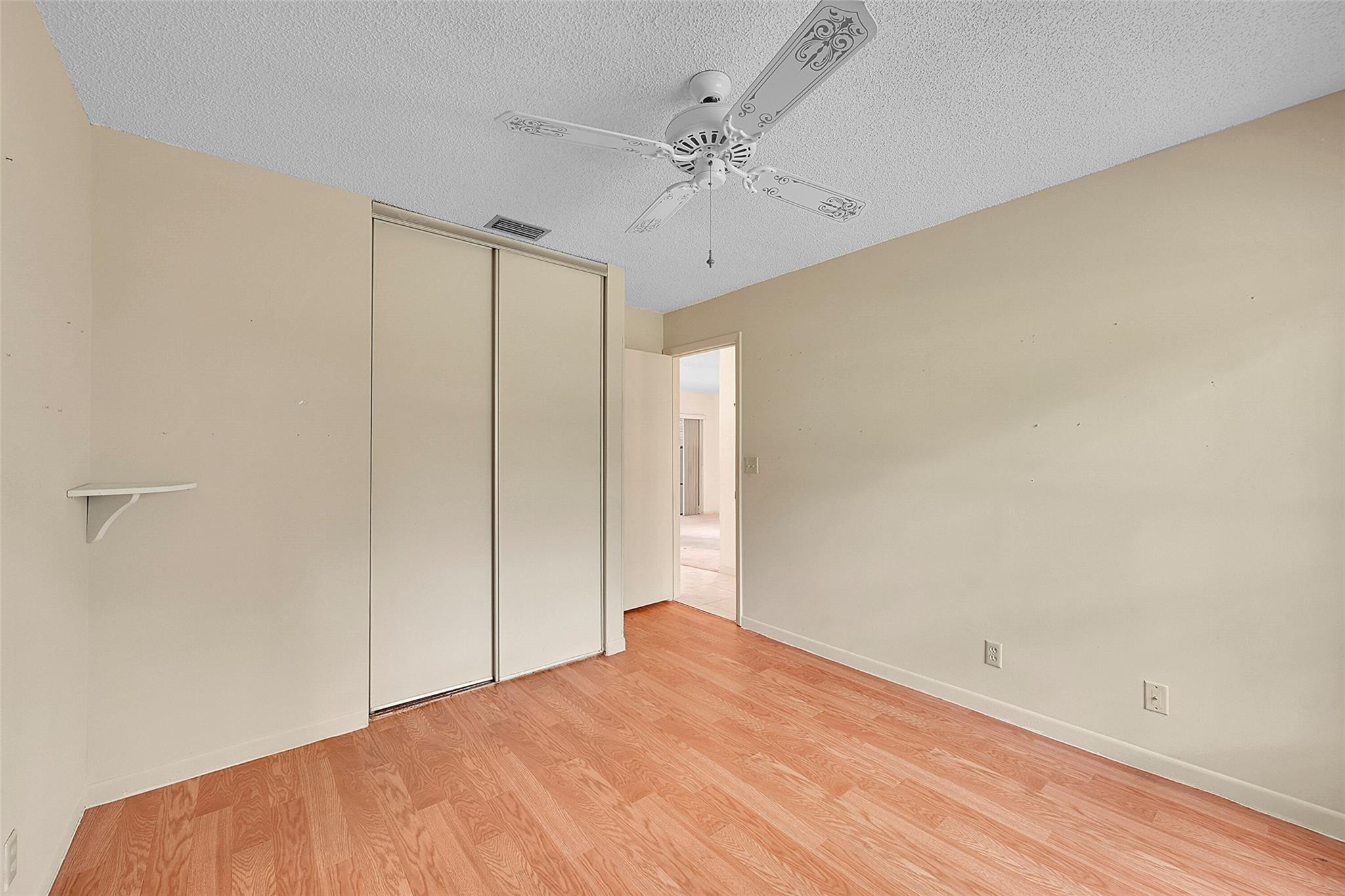 3587 NW 35th St 1635