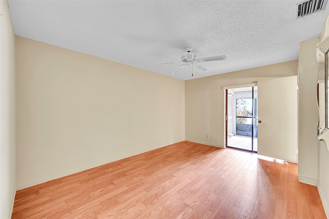 3587 NW 35th St 1635