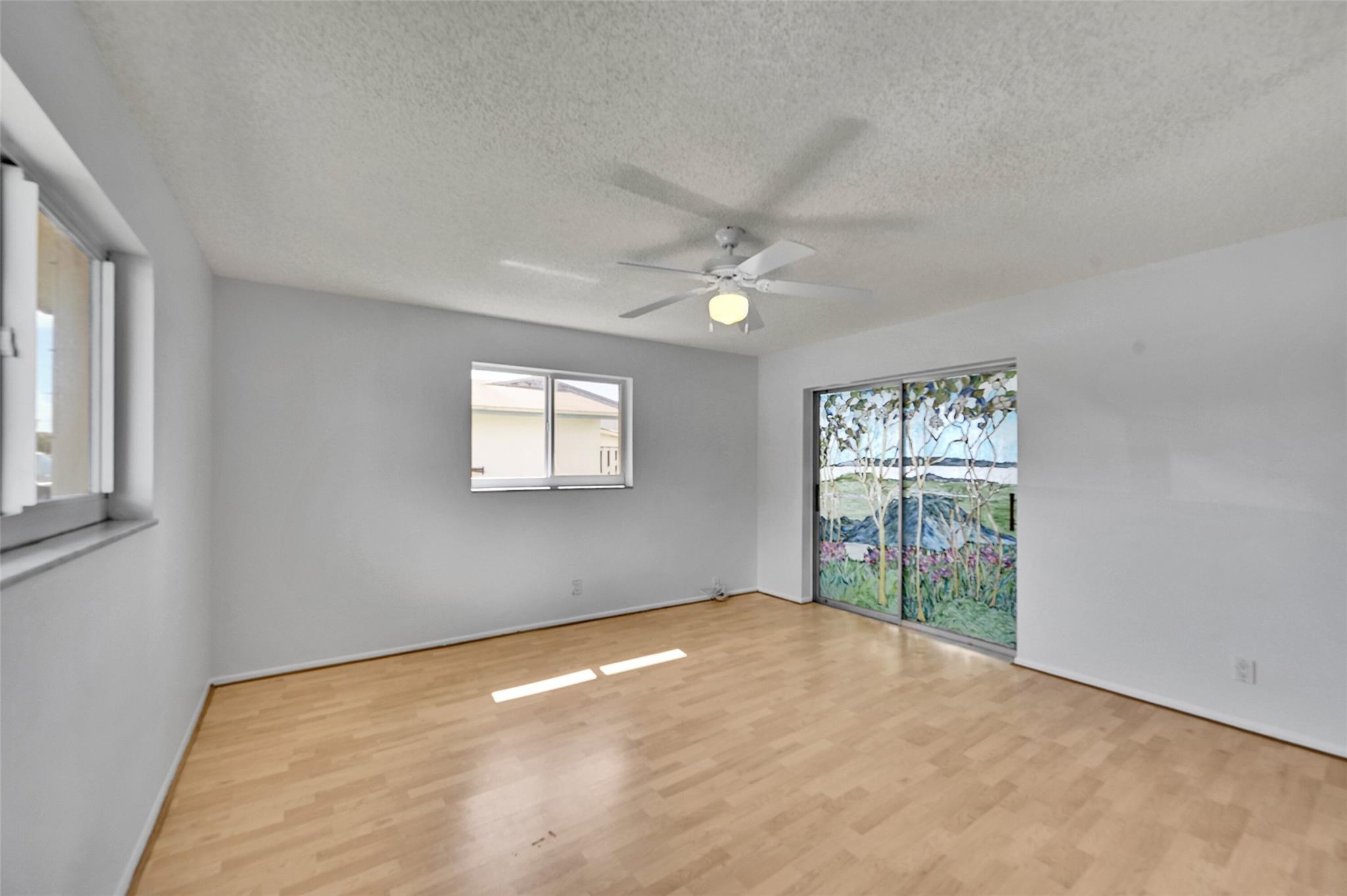 4706 NW 43rd Ter