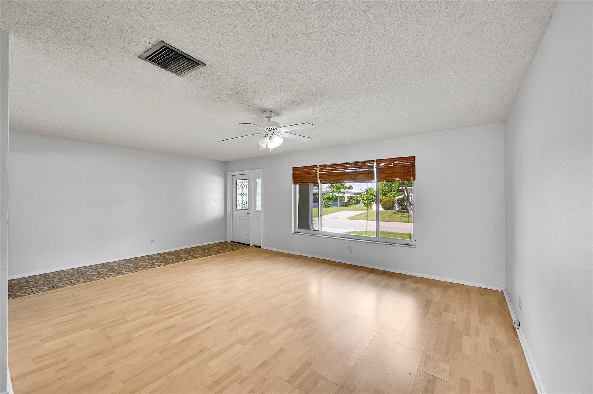 4706 NW 43rd Ter