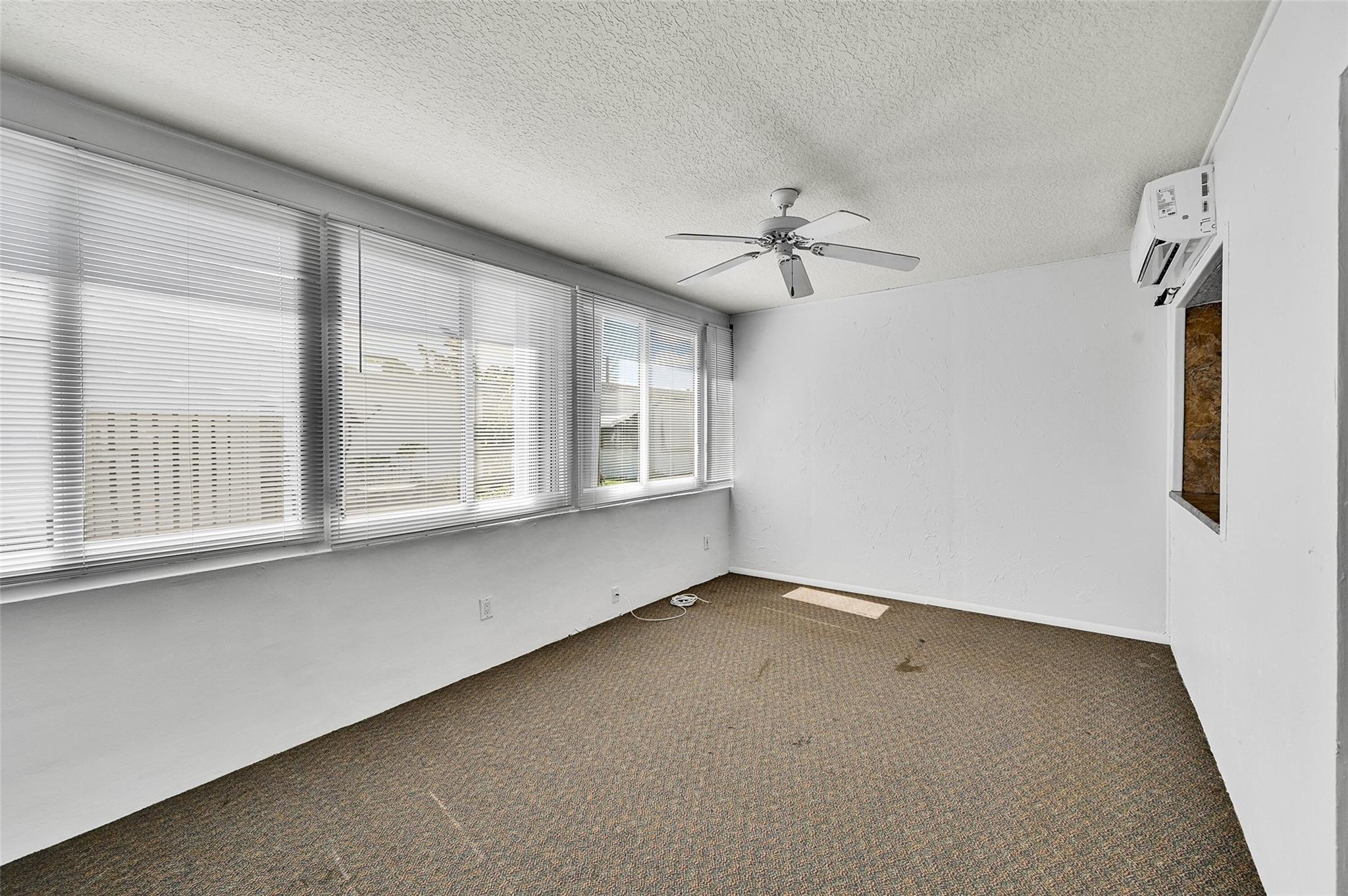 4706 NW 43rd Ter