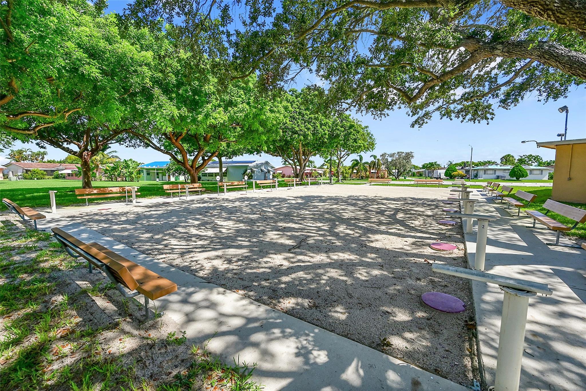 4706 NW 43rd Ter