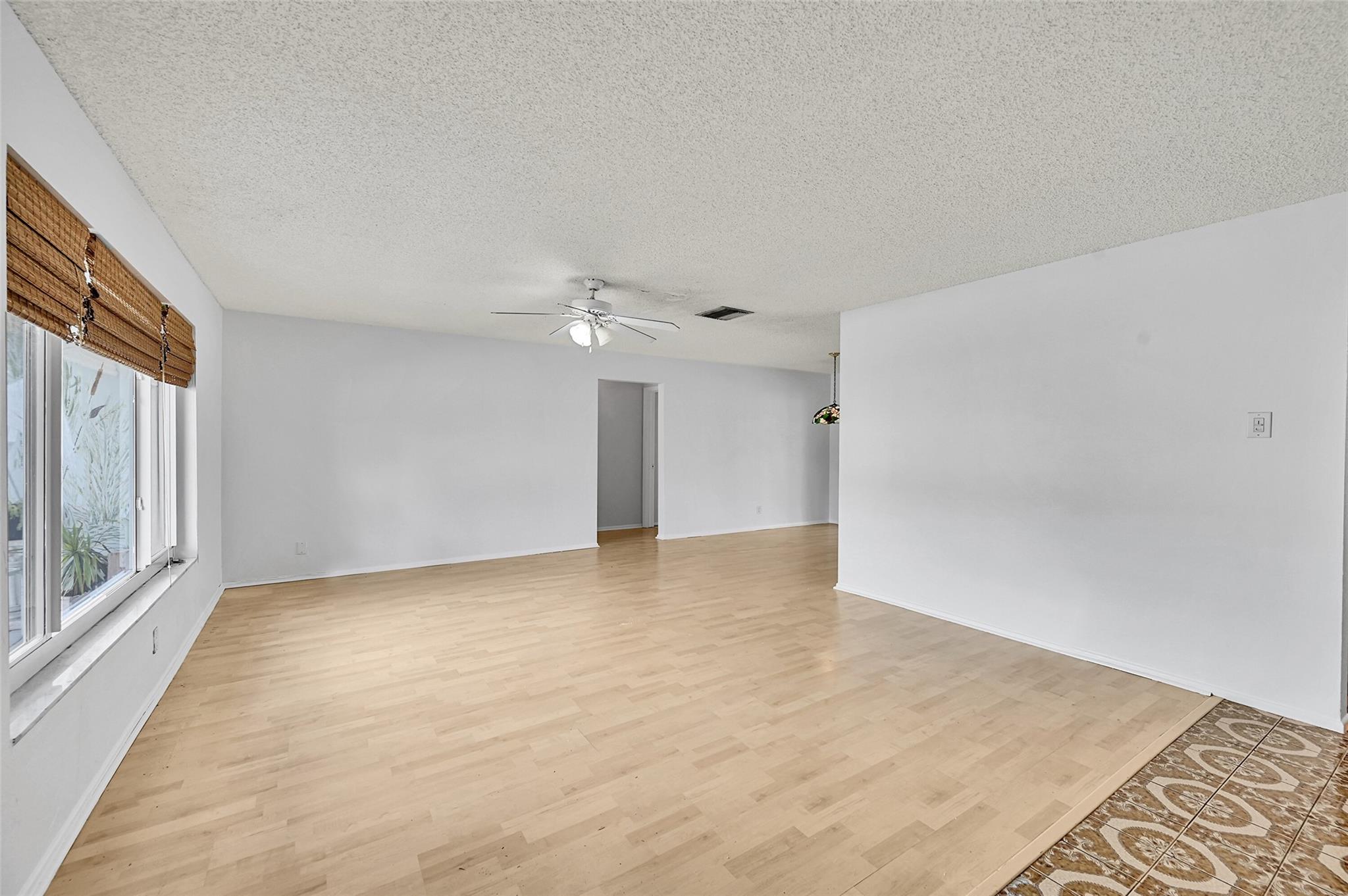 4706 NW 43rd Ter