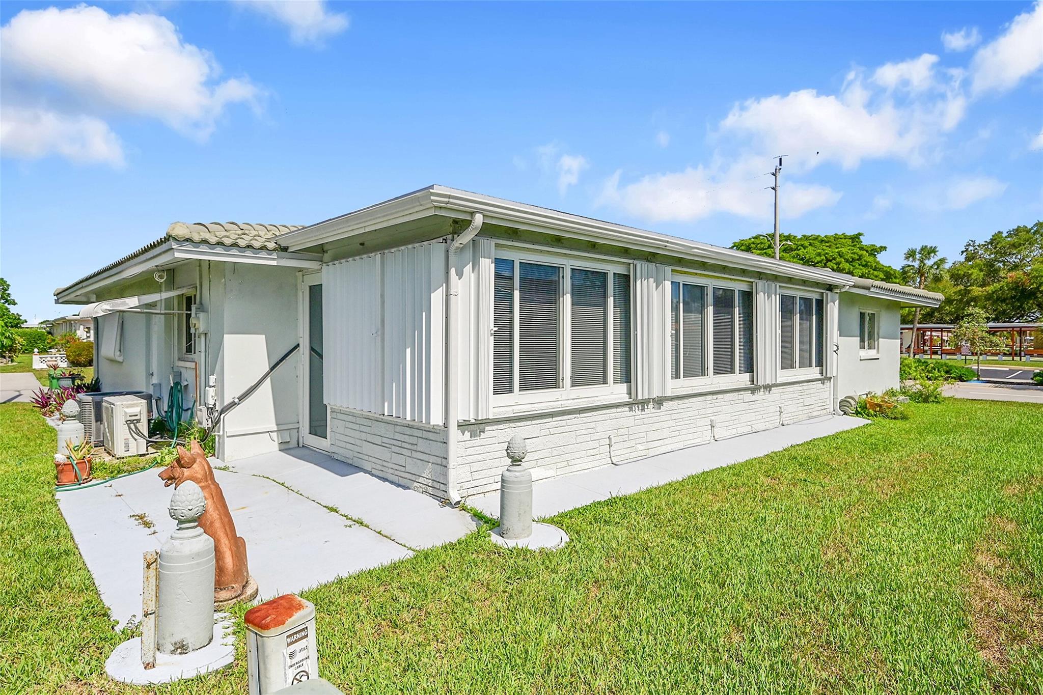 4706 NW 43rd Ter