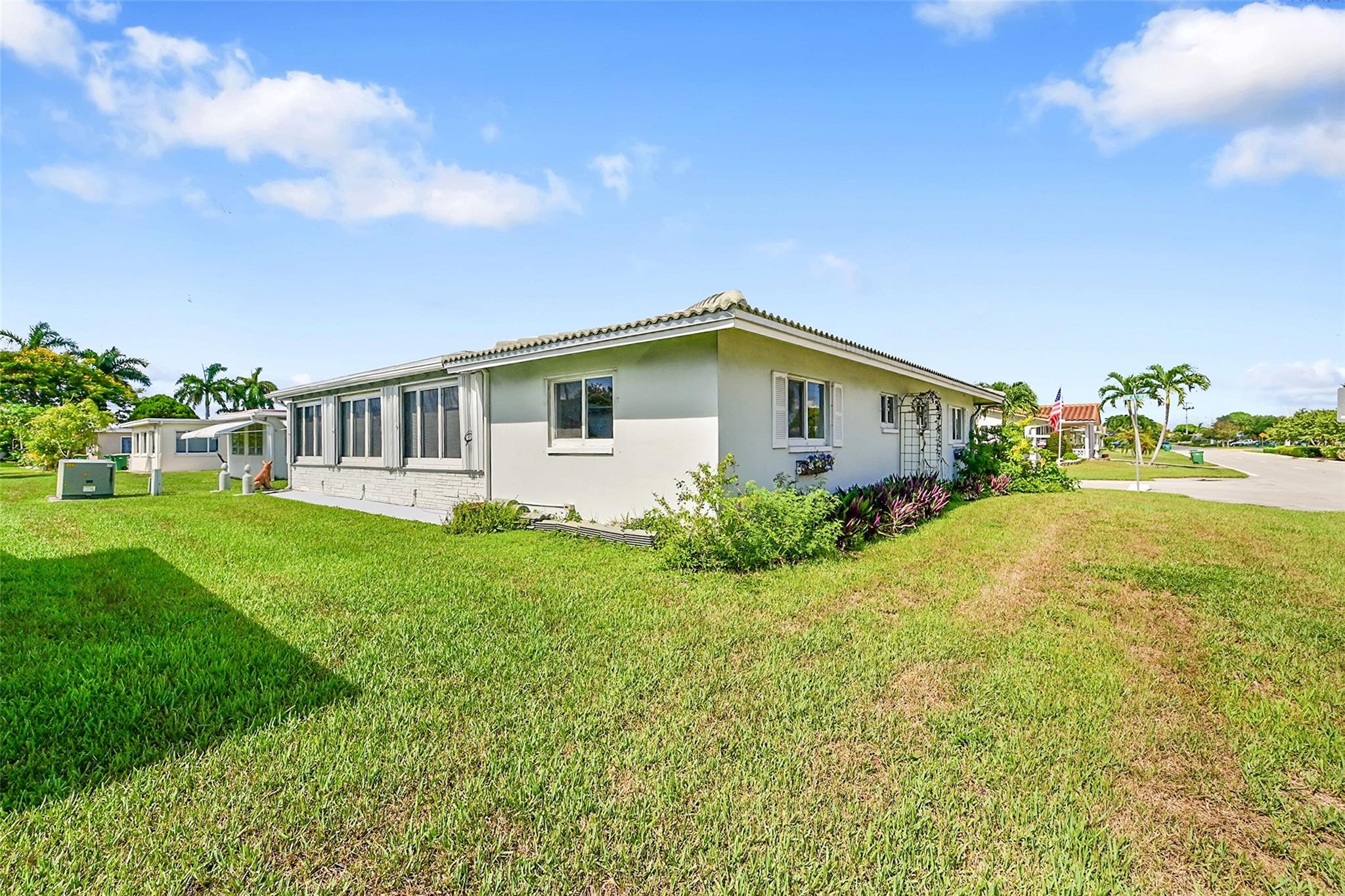 4706 NW 43rd Ter