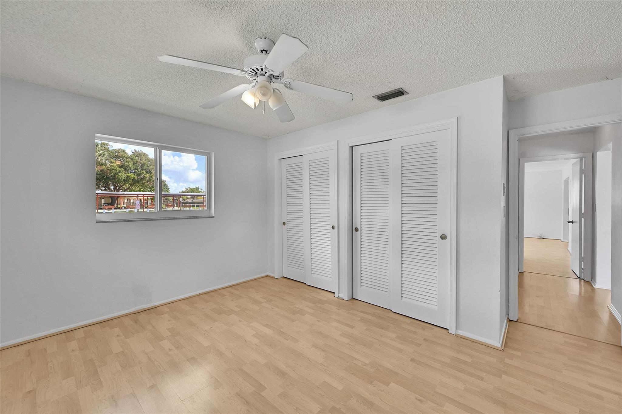 4706 NW 43rd Ter